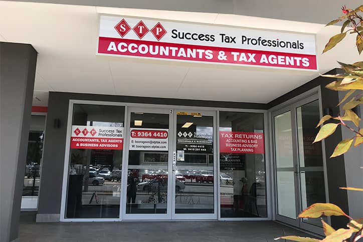 Accountants and tax agents booragoon