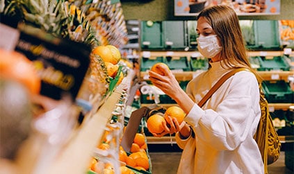 shopping with mask