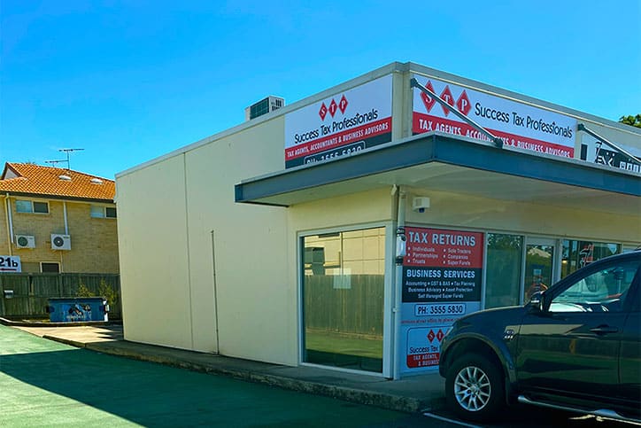 web and page Tax office Brassall