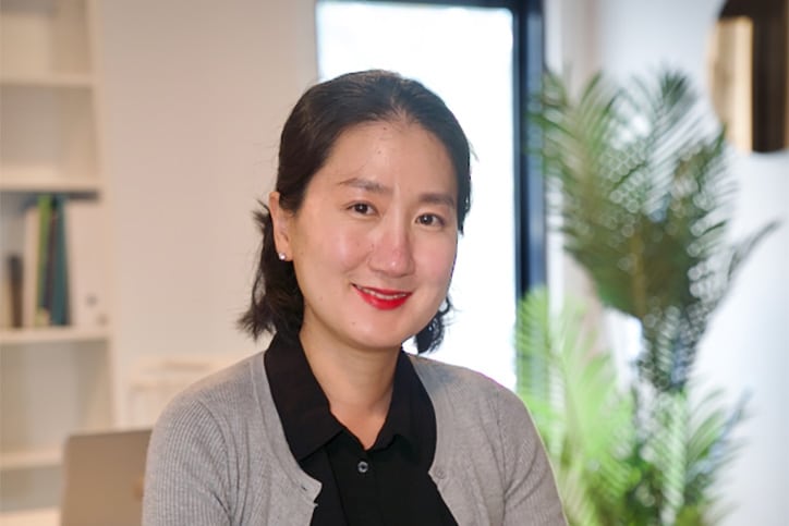 Principal accountant Jessica Park