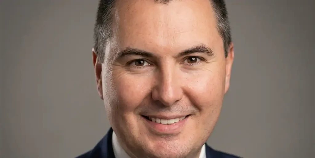 Hakan Selvi tax accountant